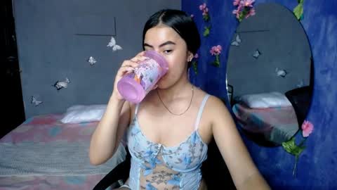 Snapshot of alis_jones__ chatting on September 13, 2025, 6:40 pm Alis jines   online show from September 13, 2025, 6:40 pm