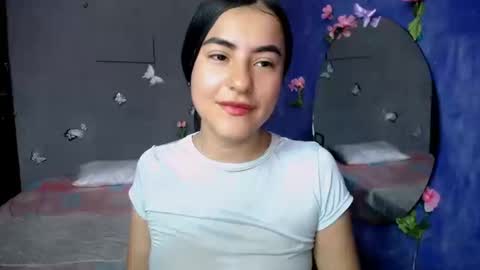 Snapshot of alis_jones__ chatting on September 18, 2025, 4:20 pm Alis jines   online show from September 18, 2025, 4:20 pm