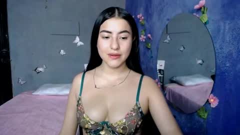 Snapshot of alis_jones__ chatting on October 30, 2025, 4:30 pm Alis jines   online show from October 30, 2025, 4:30 pm