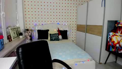alisa_glamur online show from December 10, 2024, 1:44 pm