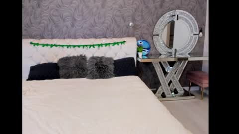 alisa_glamur online show from January 25, 2025, 1:19 pm