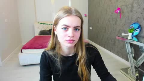 alisa_glamur online show from February 10, 2025, 1:55 pm
