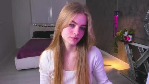 alisa_glamur online show from March 1, 2025, 2:02 pm
