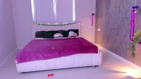alisa_glamur online show from March 8, 2025, 1:25 pm
