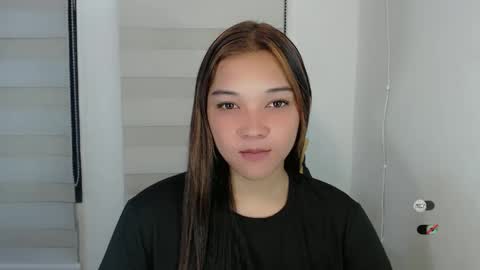 Shanti xhey online show from February 6, 2025, 6:29 am