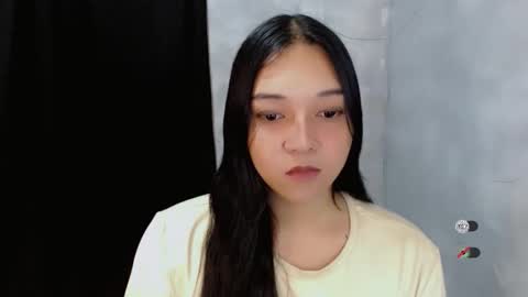 Shanti xhey online show from November 2, 2025, 4:09 pm