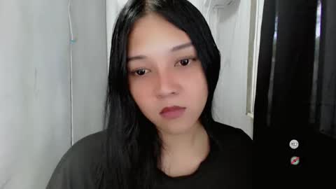 Shanti xhey online show from November 26, 2025, 6:25 am