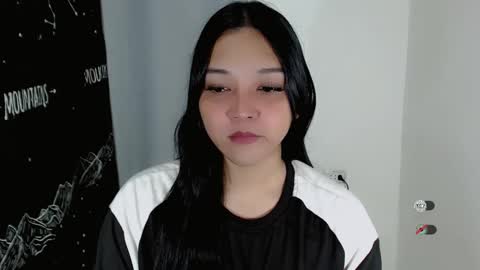 Shanti xhey online show from March 8, 2026, 12:53 pm