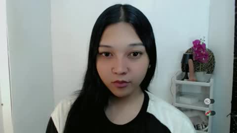 Snapshot of alisa_kiss_ chatting on April 3, 2026, 4:49 pm Shanti xhey online show from April 3, 2026, 4:49 pm
