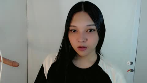 Snapshot of alisa_kiss_ chatting on April 7, 2026, 7:42 am Shanti xhey online show from April 7, 2026, 7:42 am