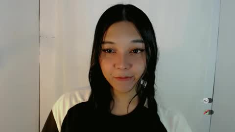 Snapshot of alisa_kiss_ chatting on April 15, 2026, 12:06 am Shanti xhey online show from April 15, 2026, 12:06 am