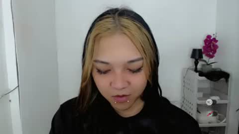 Snapshot of alisa_kiss_ chatting on May 11, 2026, 5:32 pm Shanti xhey online show from May 11, 2026, 5:32 pm