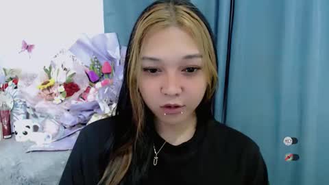 Snapshot of alisa_kiss_ chatting on May 13, 2026, 3:42 pm Shanti xhey online show from May 13, 2026, 3:42 pm