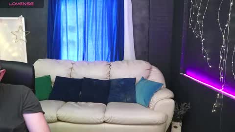 Snapshot of alisaaleks chatting on February 27, 2025, 12:23 pm Alisa Aleks online show from February 27, 2025, 12:23 pm