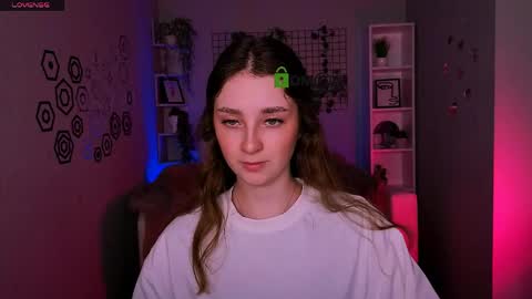 Alisa online show from April 30, 2026, 7:09 pm