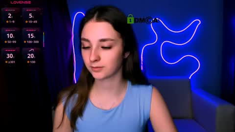 Alisa online show from May 1, 2026, 7:18 pm