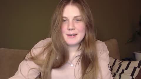 alisaxxxshy online show from February 12, 2026, 11:00 pm