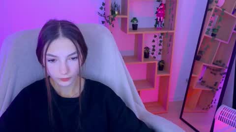 Snapshot of alisemeaw chatting on October 29, 2025, 7:10 am Alise online show from October 29, 2025, 7:10 am