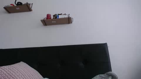 alisha_9997 online show from December 22, 2025, 10:18 pm