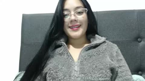 alisha_9997 online show from May 15, 2026, 10:22 am