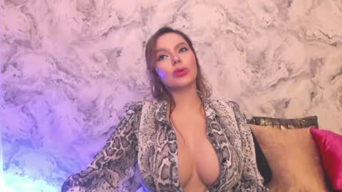 Snapshot of alisha_indira_ chatting on December 3, 2024, 11:57 pm Andrea online show from December 3, 2024, 11:57 pm
