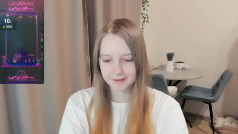 Snapshot of alisha_ley chatting on October 6, 2025, 8:39 pm Alya online show from October 6, 2025, 8:39 pm