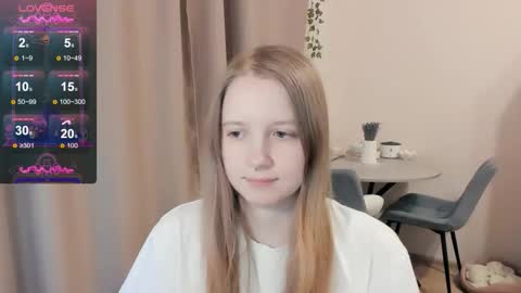 Snapshot of alisha_ley chatting on October 10, 2025, 6:51 pm Alya online show from October 10, 2025, 6:51 pm