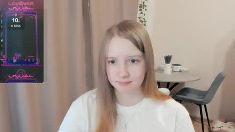 Snapshot of alisha_ley chatting on October 12, 2025, 6:01 am Alya online show from October 12, 2025, 6:01 am