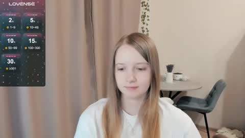 Snapshot of alisha_ley chatting on October 26, 2025, 5:41 pm Alya online show from October 26, 2025, 5:41 pm