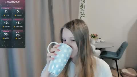 Alya online show from November 30, 2025, 6:56 pm