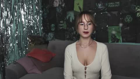 alishakelly online show from November 9, 2025, 5:50 am