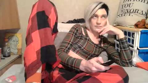 Alisha online show from May 6, 2026, 2:40 am