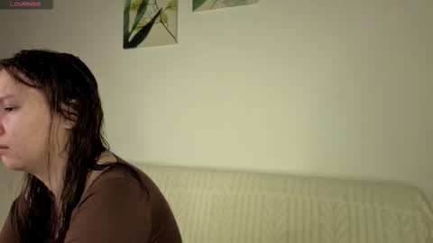 Snapshot of alisia_mars chatting on October 26, 2025, 5:02 am Alisia online show from October 26, 2025, 5:02 am