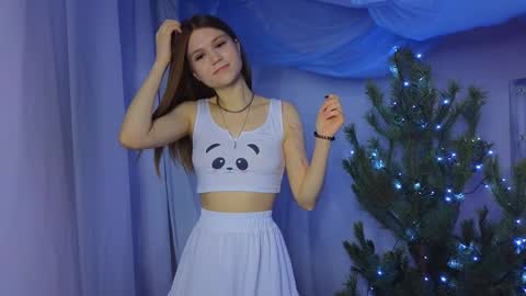 Snapshot of alisia_spinnet chatting on December 24, 2024, 7:28 am Alisia online show from December 24, 2024, 7:28 am
