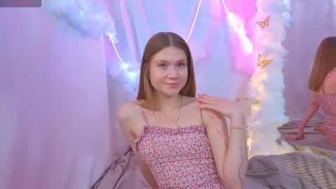 Snapshot of alisia_spinnet chatting on October 10, 2025, 9:30 am Alisia online show from October 10, 2025, 9:30 am