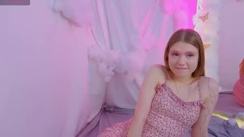 Snapshot of alisia_spinnet chatting on October 21, 2025, 3:57 pm Alisia online show from October 21, 2025, 3:57 pm