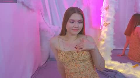 Snapshot of alisia_spinnet chatting on October 27, 2025, 4:00 pm Alisia online show from October 27, 2025, 4:00 pm