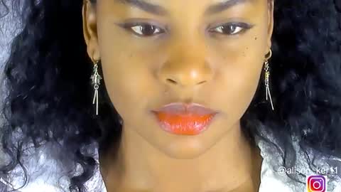 Snapshot of alison_ker chatting on October 29, 2025, 7:32 am Sofias house online show from October 29, 2025, 7:32 am