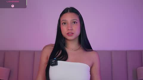 Alison  online show from September 19, 2025, 2:57 am