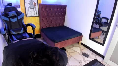 ALISON MOON online show from October 3, 2025, 11:40 am