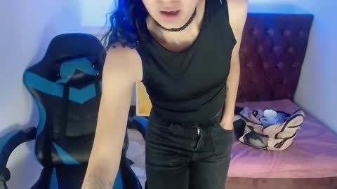 ALISON MOON online show from October 15, 2025, 11:32 am