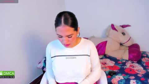 Alison cruz online show from March 17, 2026, 11:57 am