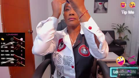 Alisson online show from February 8, 2025, 1:01 pm