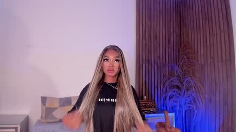 Alison Moon  online show from January 17, 2025, 10:22 am