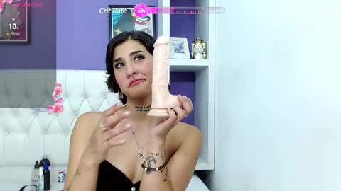 aliss_diiaz online show from January 7, 2025, 2:42 am