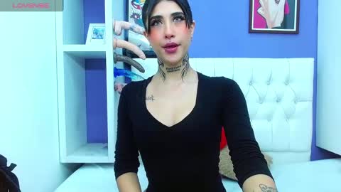 aliss_diiaz online show from March 7, 2025, 8:22 pm