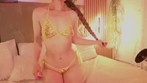 Snapshot of alissa_cute1 chatting on October 11, 2025, 2:48 pm Mia online show from October 11, 2025, 2:48 pm
