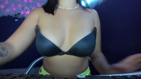 Alissa online show from December 8, 2024, 10:36 pm