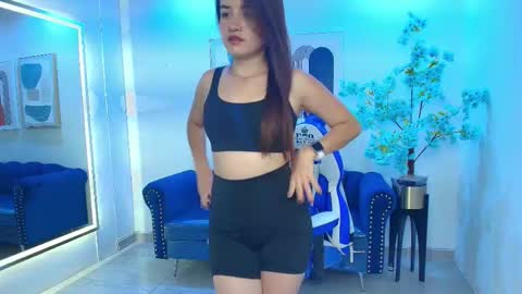 Alissa  online show from December 2, 2025, 7:09 pm