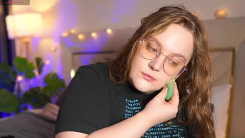 Snapshot of alissa_styles chatting on December 5, 2024, 12:44 pm Alissa online show from December 5, 2024, 12:44 pm